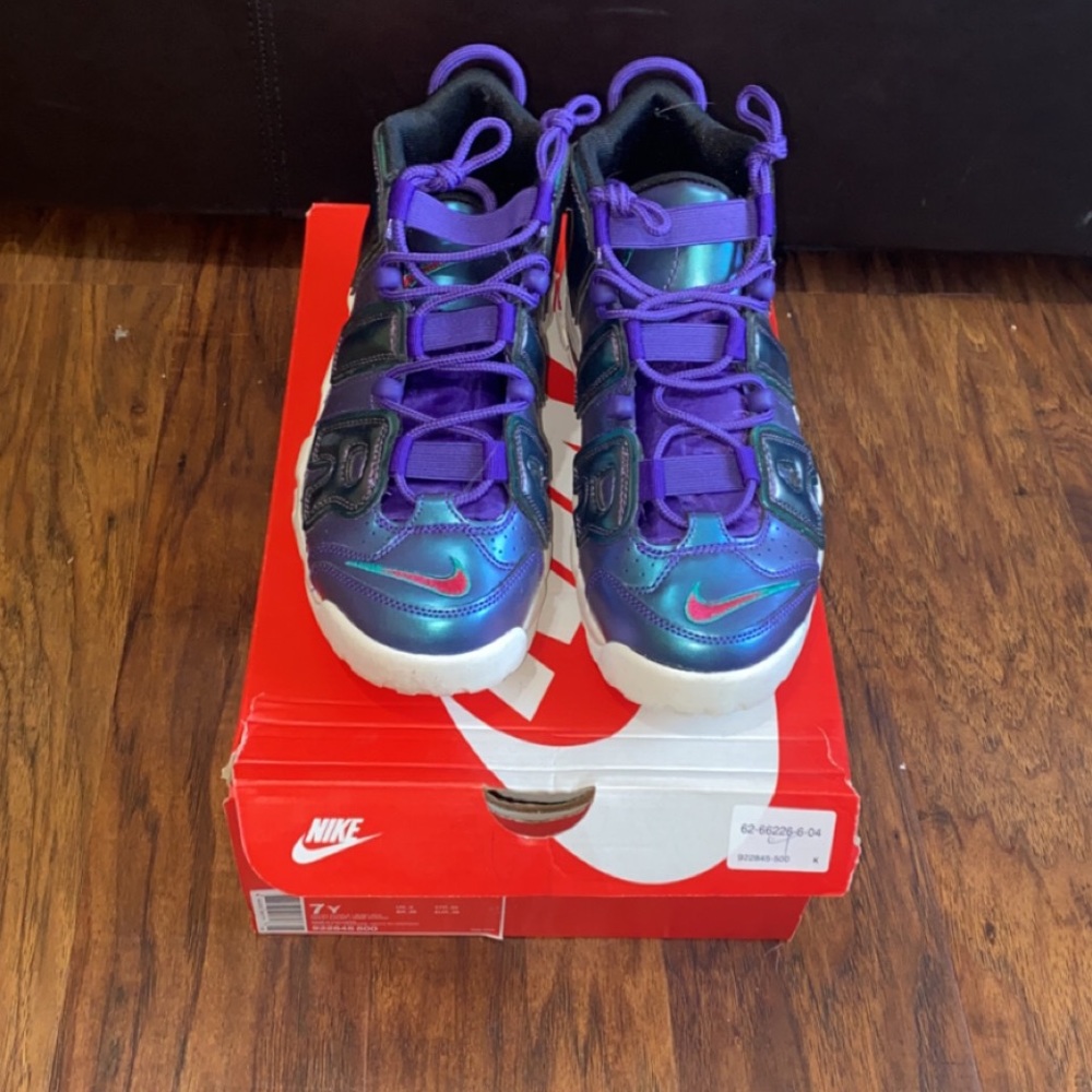 Nike uptempo gs